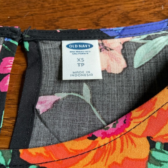 Old Navy Floral Bell Sleeve Dress - Picture 2 of 4